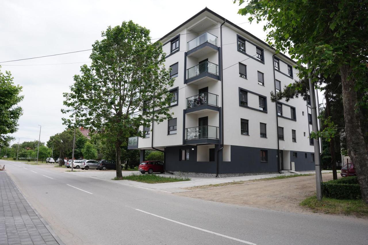 Royal Apartmani Kladovo Eksteriør bilde